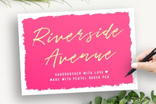 Riverside Avenue Font for Authentic Web Design